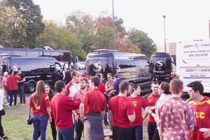 chicago-notre-dame-tailgatebusrentals-notre-dame-tailgate_mg_7212_02