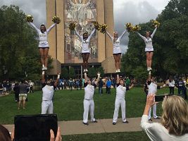 chicagobusrentals-notredame-tailgateimg_2312_22322264562_o
